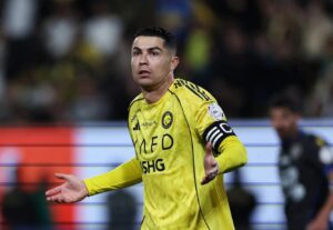 Ronaldo trở lại